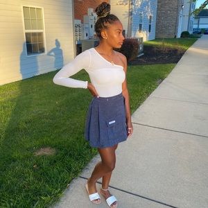 Meet your Posher, Camille